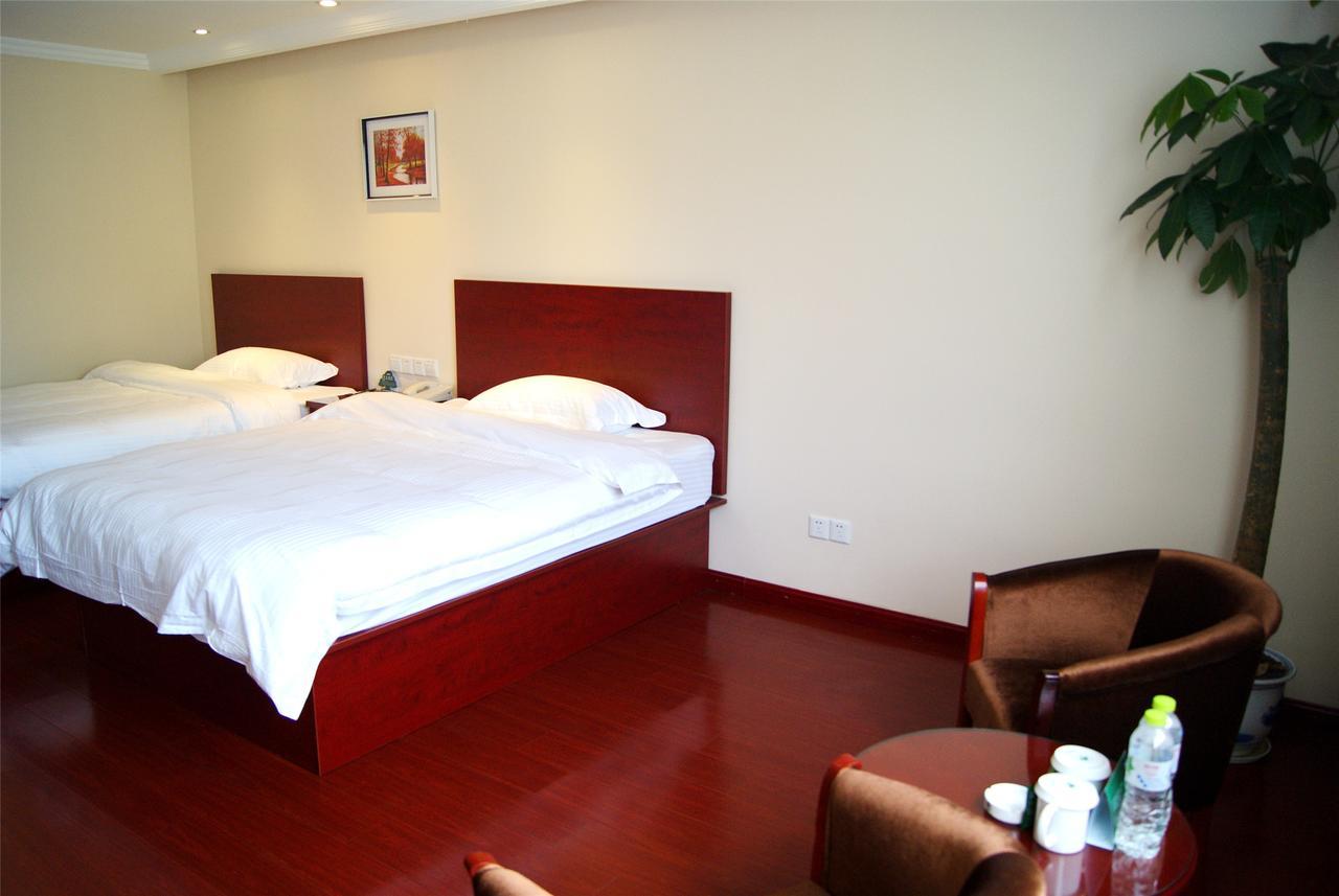 Greentree Inn Jiangsu Suzhou Kunshan High Speed Rail Station Hengshan Road Express Hotel Exterior foto