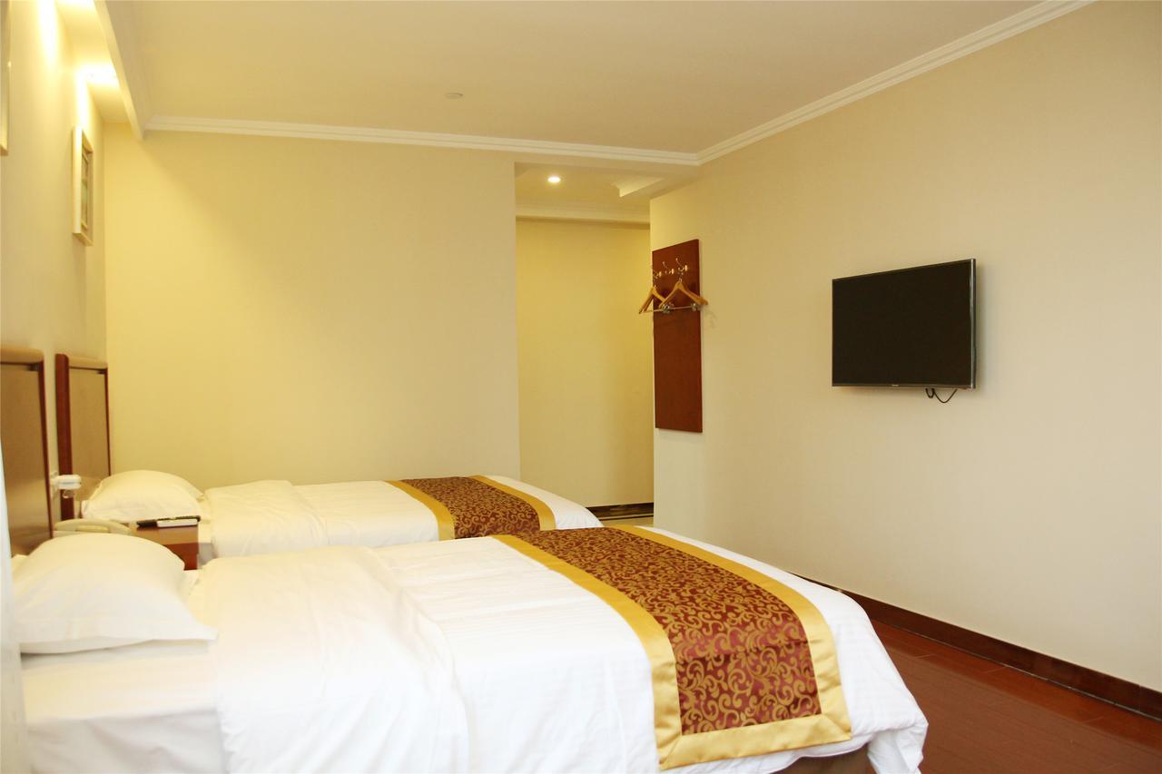 Greentree Inn Jiangsu Suzhou Kunshan High Speed Rail Station Hengshan Road Express Hotel Exterior foto