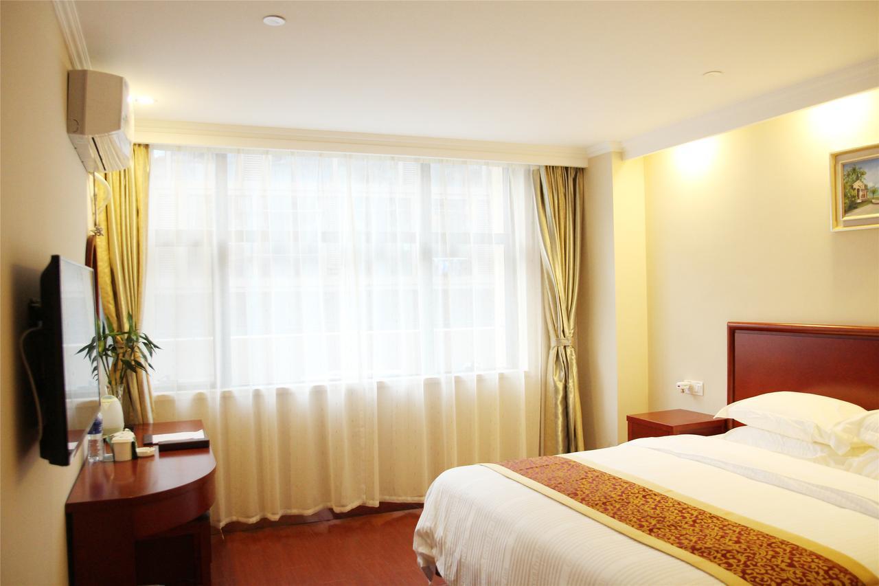 Greentree Inn Jiangsu Suzhou Kunshan High Speed Rail Station Hengshan Road Express Hotel Exterior foto